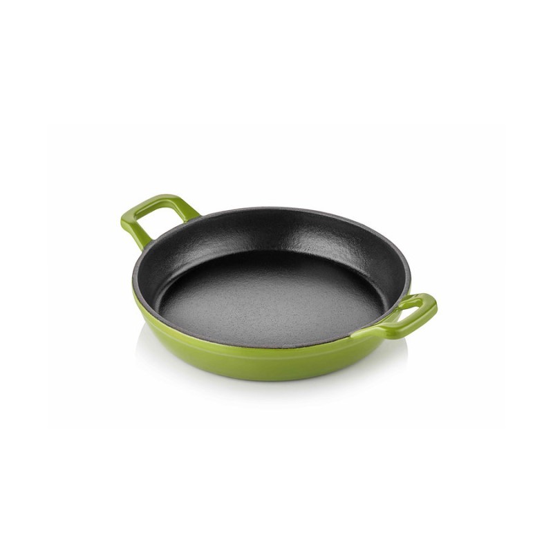 Cast iron double handle flat bottom pan 20 cm green